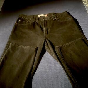 Dark Black Levi 505s. Excellent condition. 38x32